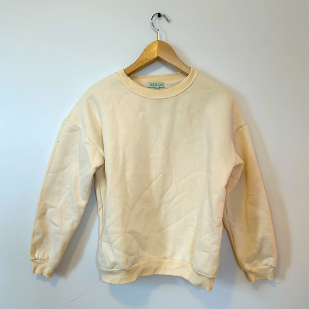 Verge girl sweater in pastel yellow
